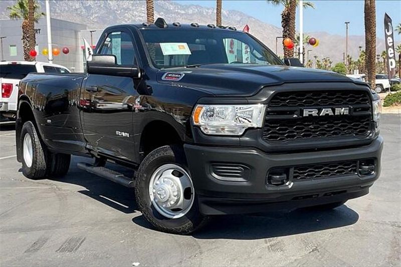 2022 RAM 3500 TradesmanImage 11