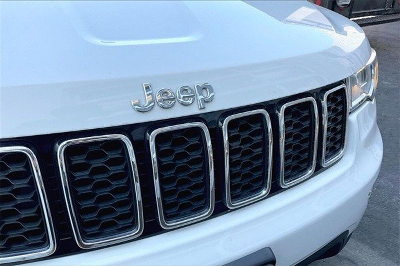2021 Jeep Grand Cherokee Laredo EImage 30