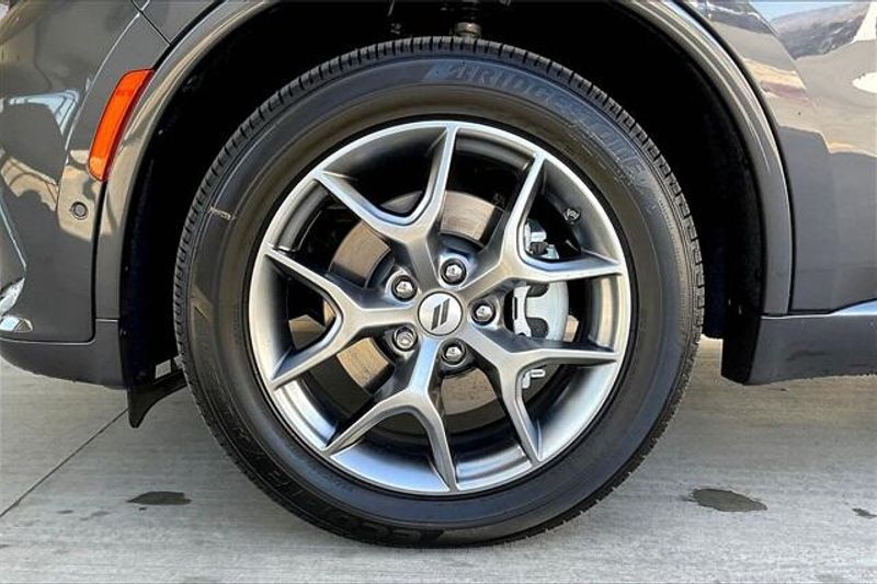 New 2026 Dodge Durango Gt Hemi V8Image 10
