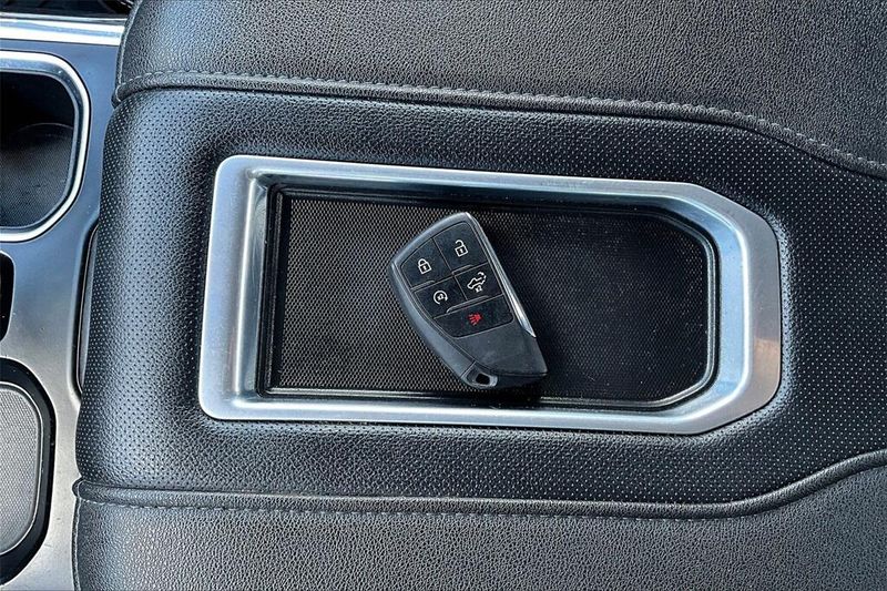 2022 Chevrolet Silverado 1500 LTZ photo 10