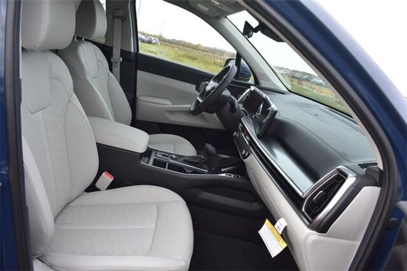 New 2026 Kia Sorento EXImage 13