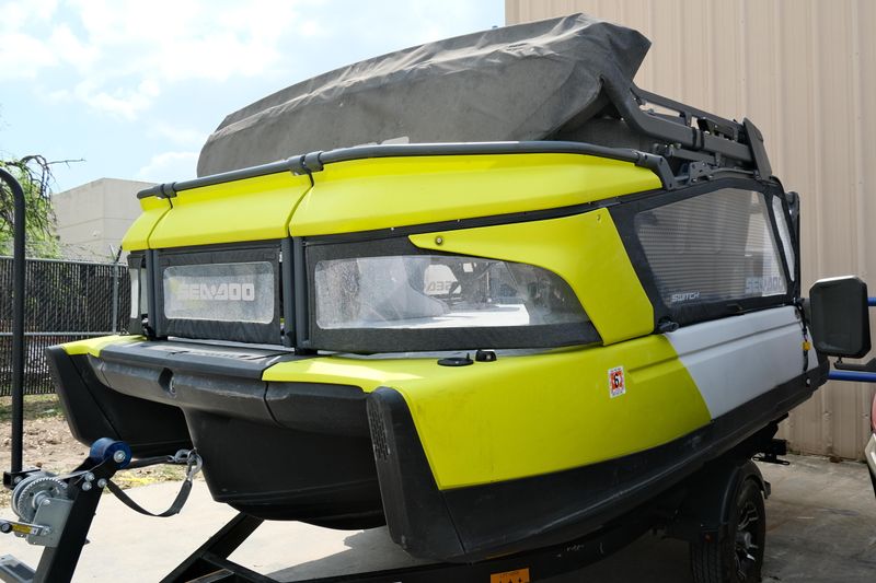 USED 2023 SEADOO SWITCH Image 4