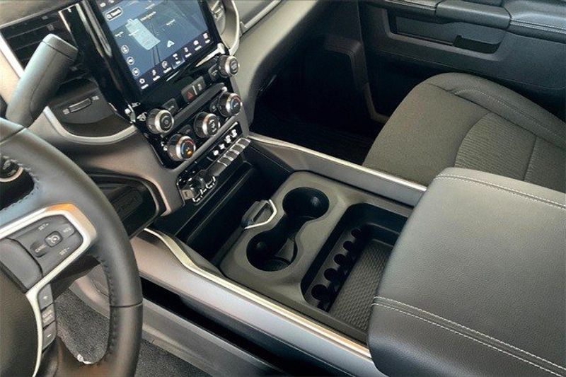 2023 RAM 2500 Big Horn Crew Cab 4x4 6