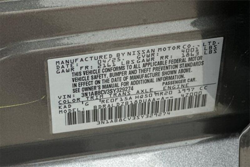 New 2025 Nissan Sentra SVImage 23