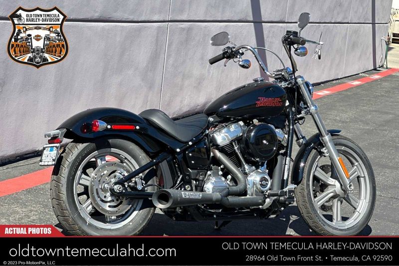 2023 Harley-Davidson Softail in a Black exterior color. BMW Motorcycles of Temecula – Southern California (951) 506-6903 bmwmotorcyclesoftemecula.com 