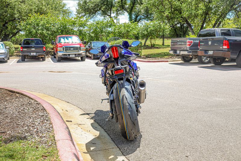 NEW 2026 YAMAHA YZF-R1 Image 19