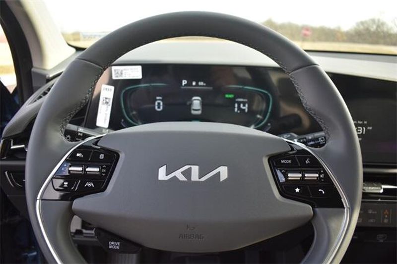 2025 Kia Niro EXImage 26
