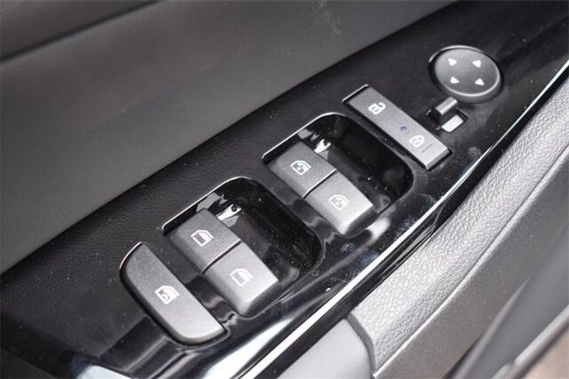 2025 Kia Sportage X-LineImage 21