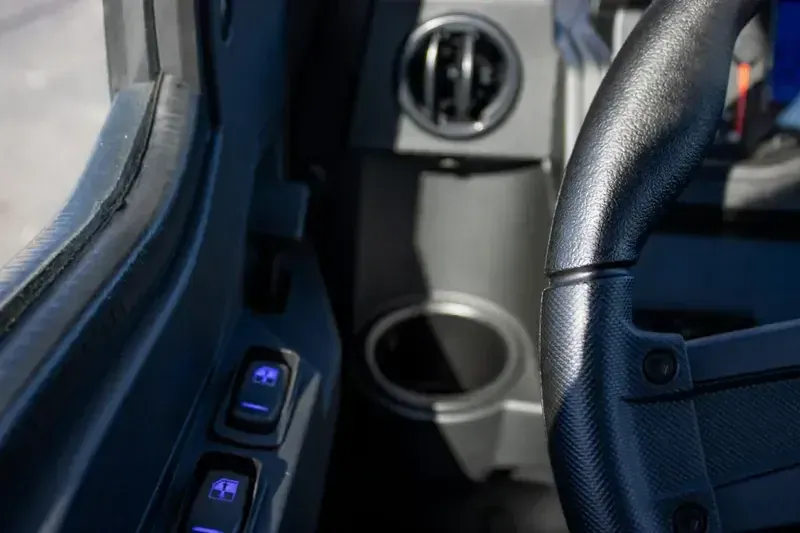 NEW 2026 POLARIS RANGER CREW XP 1000 NORTHSTAR EDITION PREMIUM Image 15