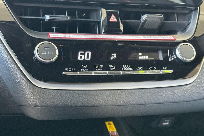 New 2027 Toyota Corolla Hybrid SEImage 20