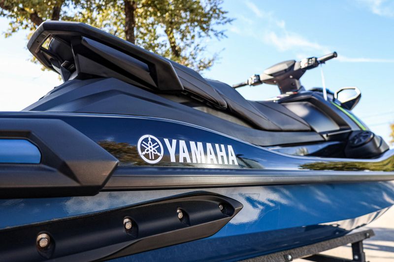 2025 YAMAHA VX CRUISER HO W AUDIO  DEEPWATER BLUE  in a DEEPWATER BLUE exterior color. Family PowerSports (877) 886-1997 familypowersports.com 