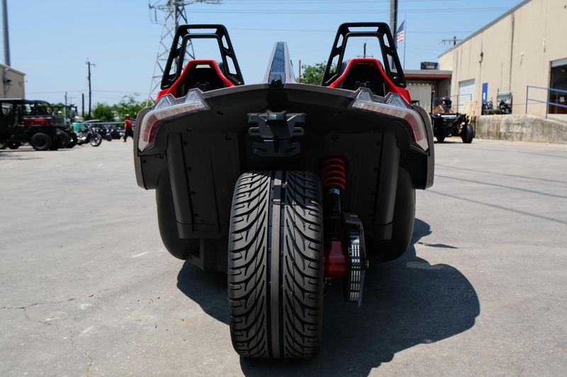 NEW 2026 POLARIS SLINGSHOT R AUTODRIVE Image 5