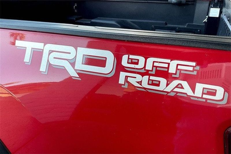 2018 Toyota Tacoma TRD Off-RoadImage 7