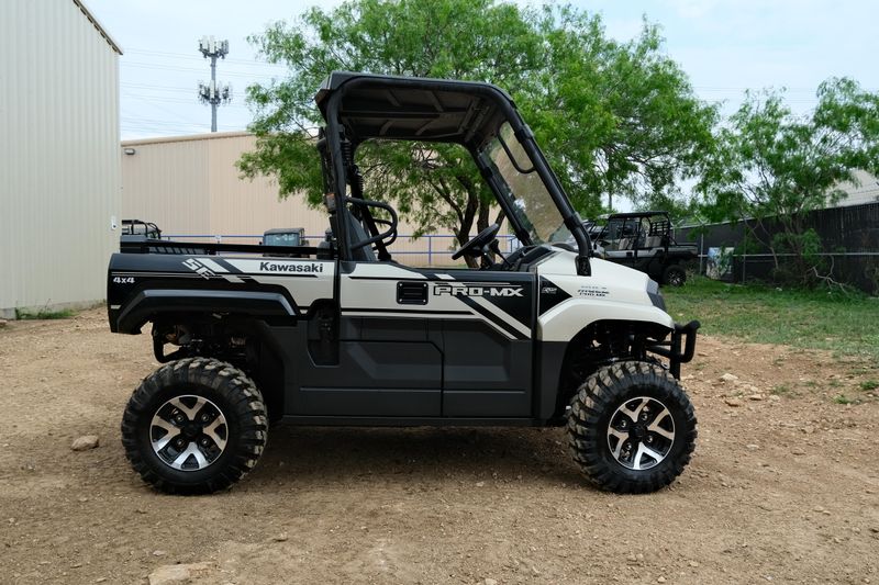 NEW 2026 KAWASAKI MULE PROMX SE Image 2