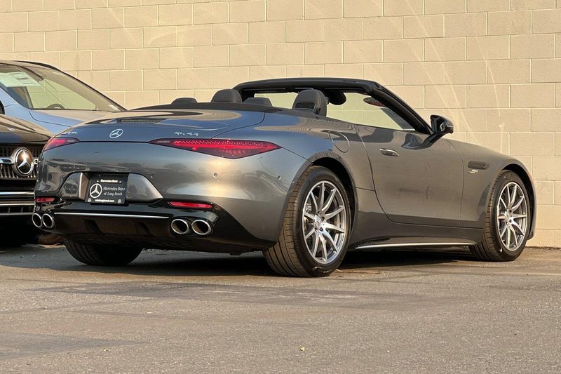 2023 Mercedes-Benz SL-Class SL 43 AMGImage 4