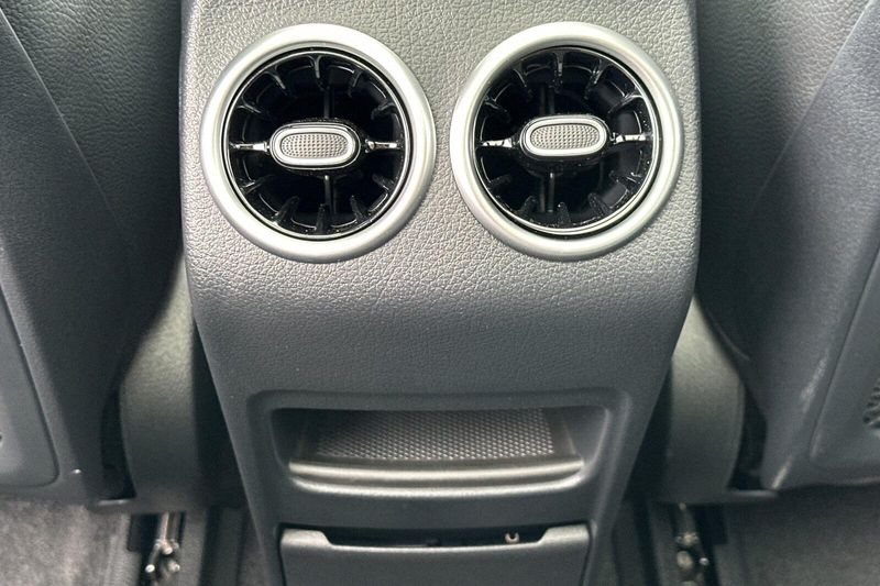 2024 Mercedes-Benz EQB 300Image 14