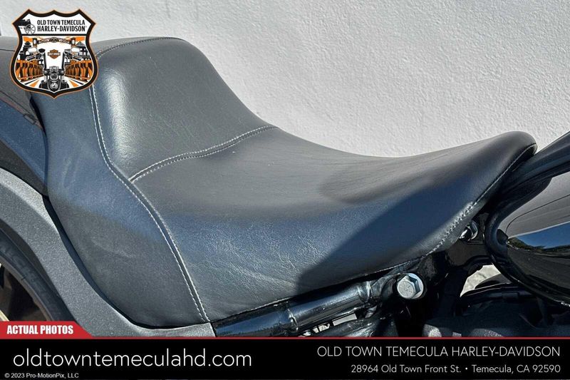 2021 Harley-Davidson Softail in a Black exterior color. BMW Motorcycles of Temecula – Southern California (951) 506-6903 bmwmotorcyclesoftemecula.com 