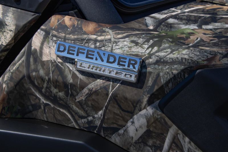 NEW 2026 CAN-AM DEFENDER MAX LIMITED CAB HD11 Image 13