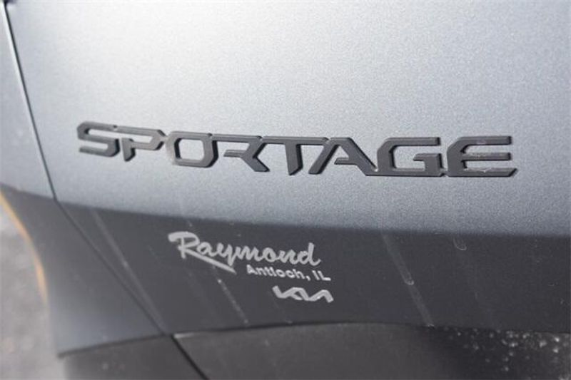 New 2025 Kia Sportage Plug-In Hybrid X-LineImage 16