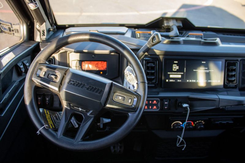 NEW 2026 CAN-AM DEFENDER MAX LONE STAR CAB HD11 Image 19