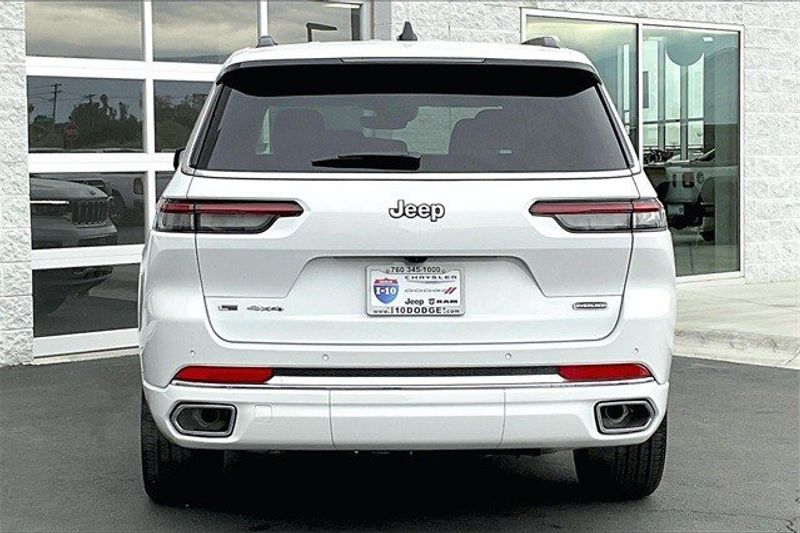 2023 Jeep Grand Cherokee L Overland 4x4Image 3