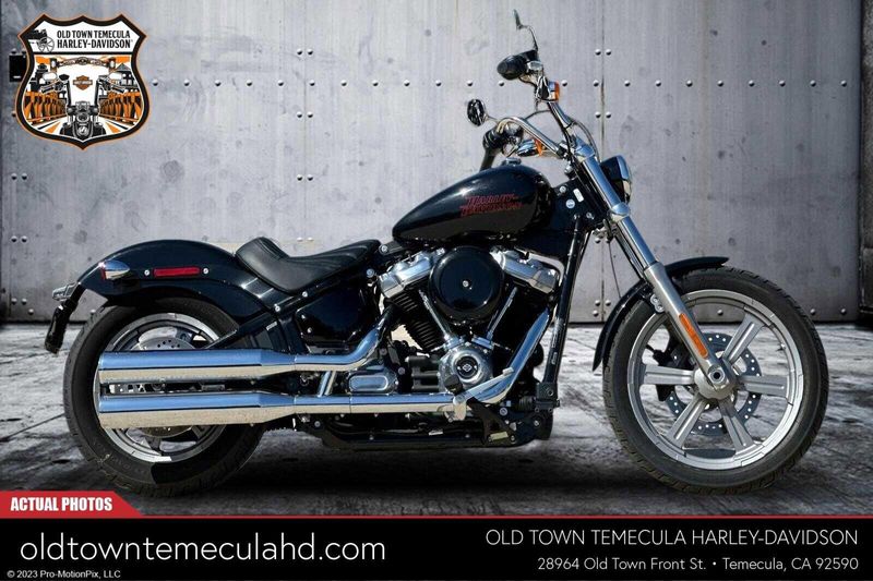 2023 Harley-Davidson Softail in a Black exterior color. BMW Motorcycles of Temecula – Southern California (951) 506-6903 bmwmotorcyclesoftemecula.com 