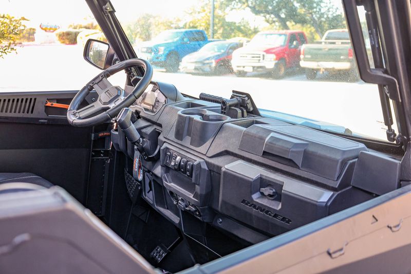 USED 2025 POLARIS RANGER CREW XP 1000 PREMIUM Image 17