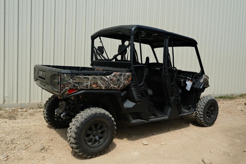 NEW 2026 CAN-AM DEFENDER MAX XT HD11 Image 3