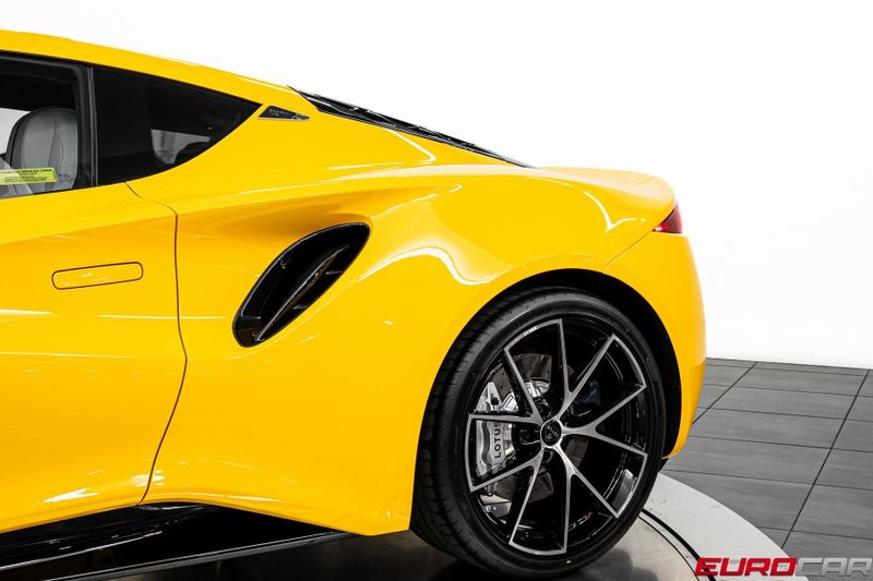 2025 Lotus Emira *6-SPEED MANUAL * NEW CAR*Image 15