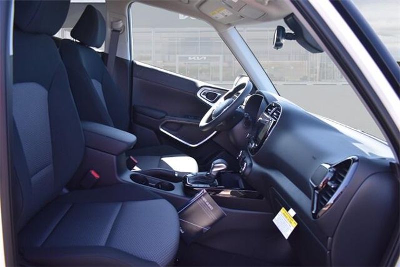 New 2025 Kia Soul SImage 12