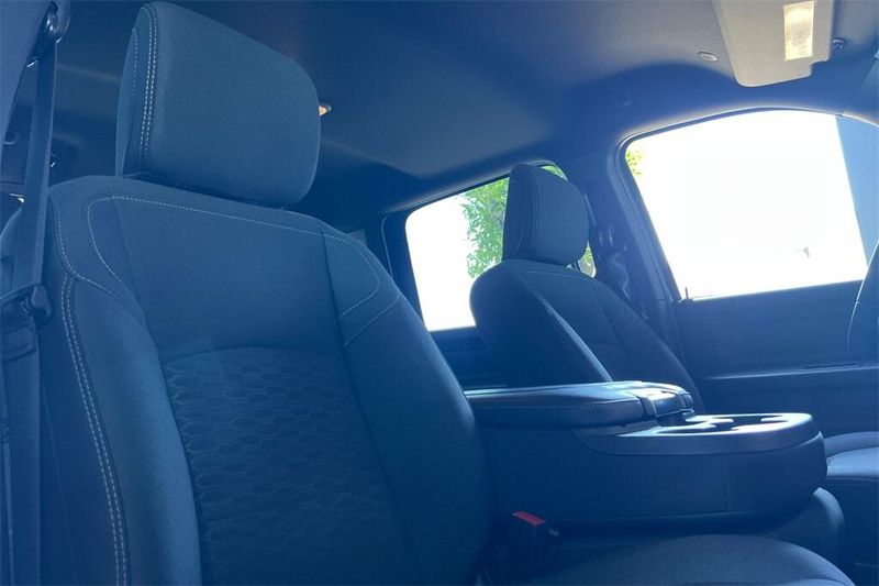 2025 Ram 2500 Tradesman photo 13