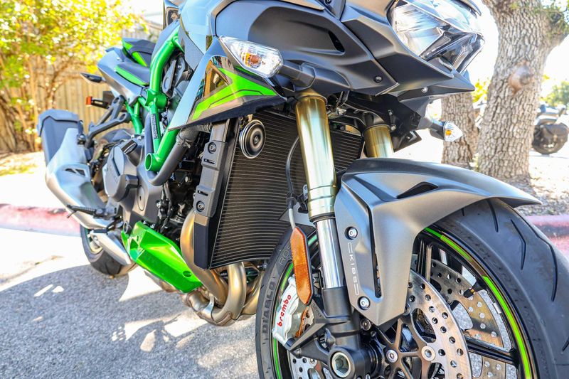 NEW 2025 KAWASAKI Z H2 SE ABS Image 18