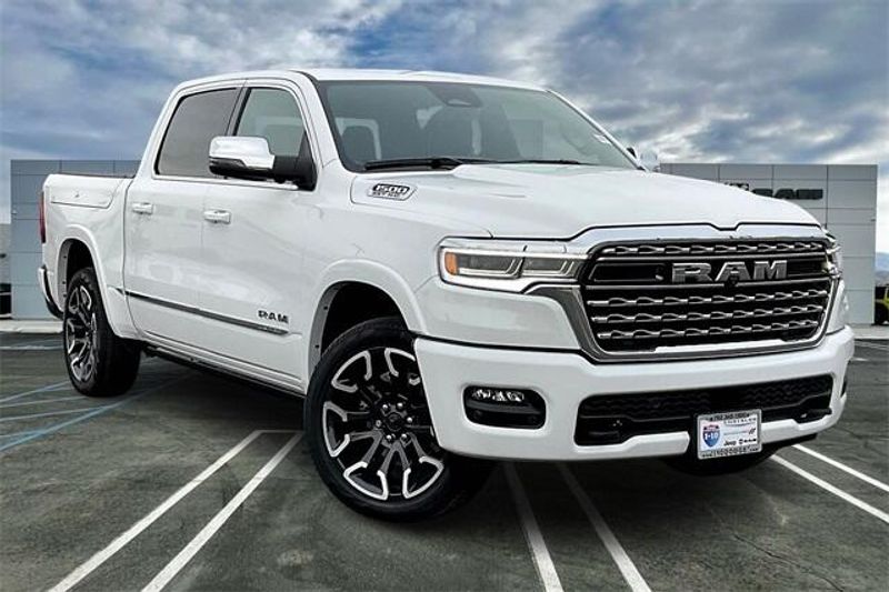 2025 RAM 1500 Limited Crew Cab 4x4 5