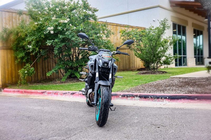 2022 Yamaha MT07  GRAY Image 4