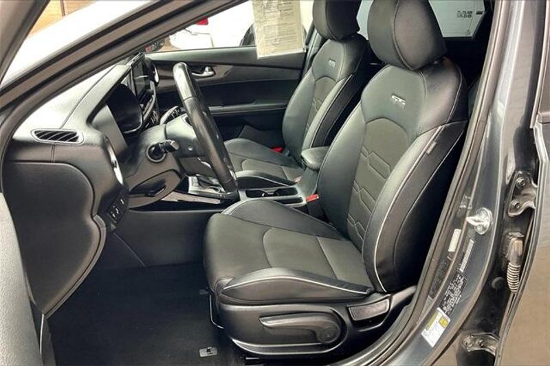 2024 Kia Forte GT-Line photo 23