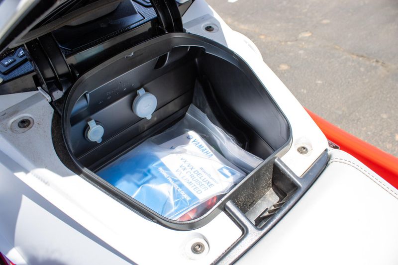 NEW 2025 YAMAHA VX LIMITED Image 16