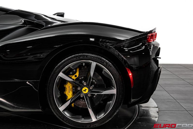 2024 Ferrari SF90 Spider *CARBON RACING SEATS * FULL PPF*Image 21