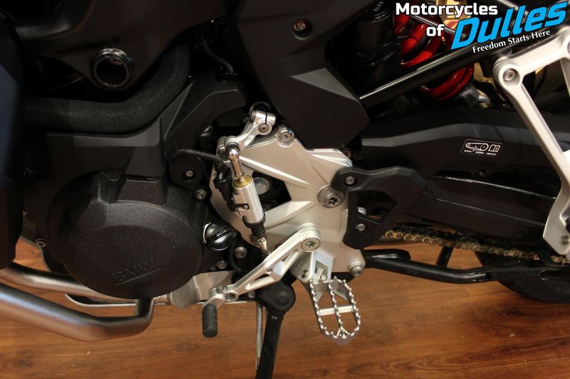 2024 BMW F900GS Adventure Image 15