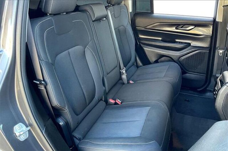2023 Jeep Grand Cherokee LaredoImage 26