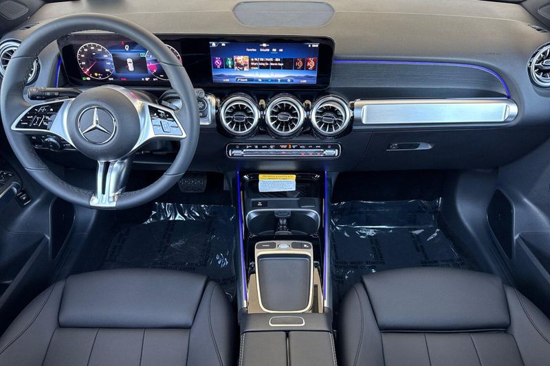 New 2026 Mercedes-Benz GLB 250Image 10