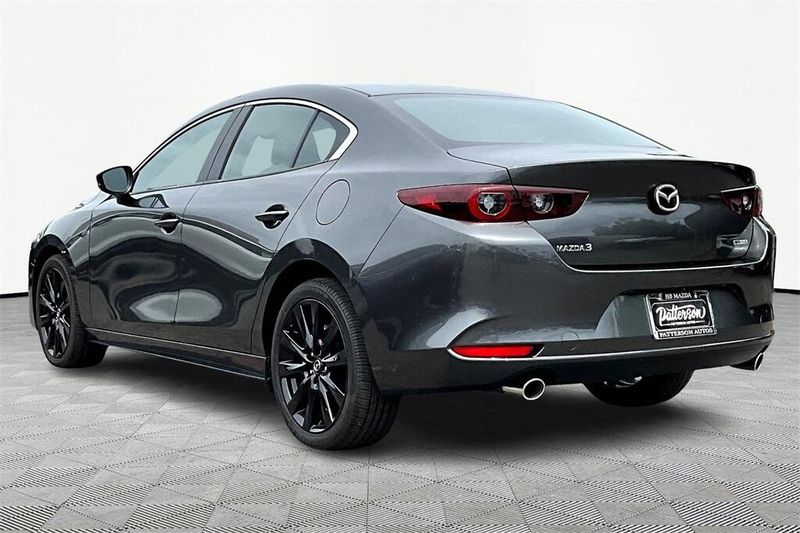 Used 2025 Mazda Mazda3 2.5 S Select SportImage 8