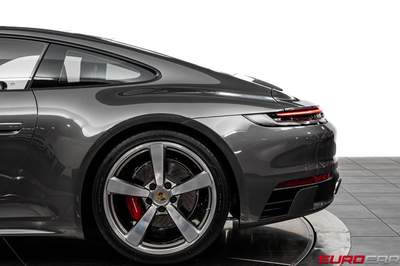 2024 Porsche 911 Carrera 4S *SPORTDESIGN PACK * SUNROOF*Image 15