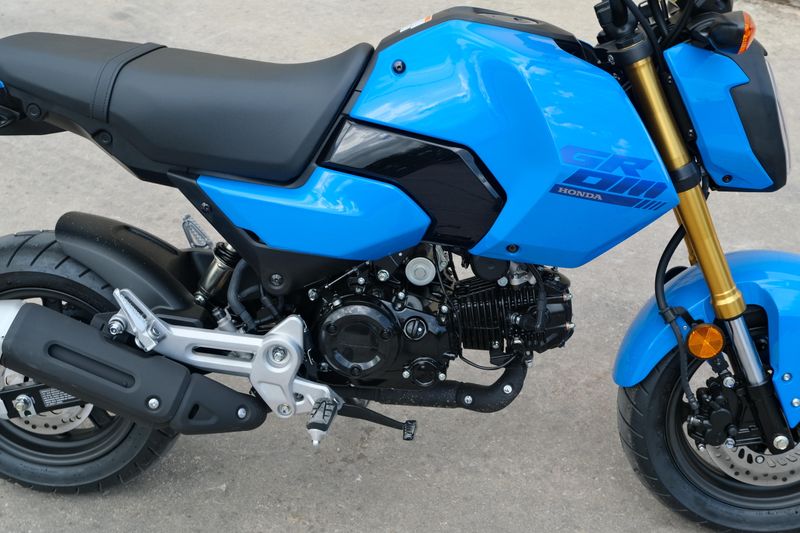 2026 Honda GROM CANDY BLUE Image 21