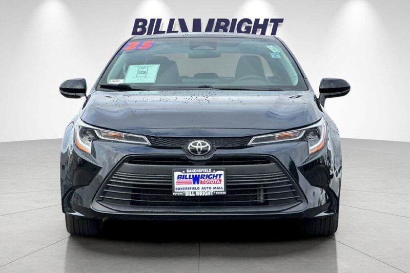 Used 2025 Toyota Corolla LEImage 8