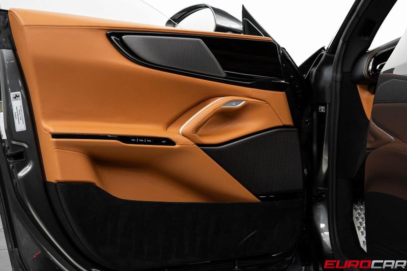 2025 Ferrari Purosangue *PANORAMIC ROOF * PASSENGER DISPLAY*Image 30