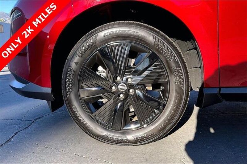 Used 2025 Nissan Murano SVImage 8