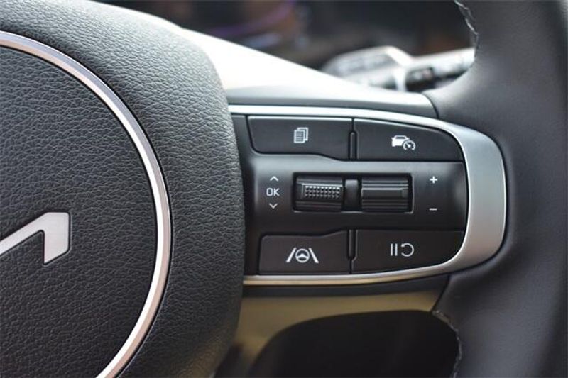 2025 Kia Sportage X-LineImage 32