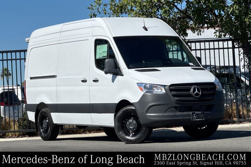New 2026 Mercedes-Benz Sprinter 2500 Cargo 144 WBImage 1