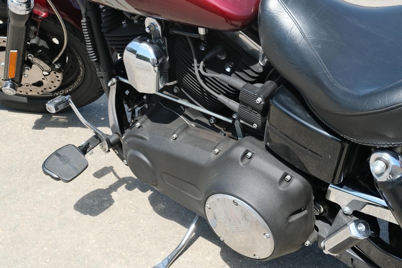 Used 2015 HARLEY DYNA FAT BOB MAROON Image 16
