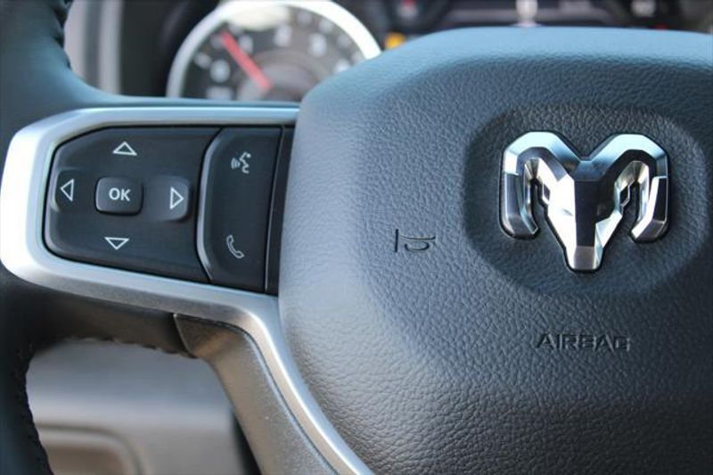 2023 RAM 2500 Tradesman Crew Cab 4x2 Long BoxImage 18